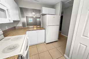 1321 SE 8th Ave, Cape Coral, FL 33990 - Photo 17