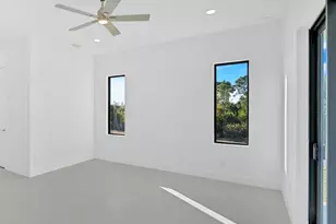 10065 Memphis St, Port Charlotte, FL 33981 - Photo 17