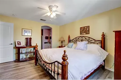1100 NE 15th St, Cape Coral, FL 33909 - Photo 23