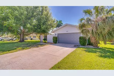 5657 Eichen Cir E, Fort Myers, FL 33919 - Photo 45