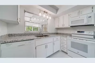 5657 Eichen Cir E, Fort Myers, FL 33919 - Photo 13