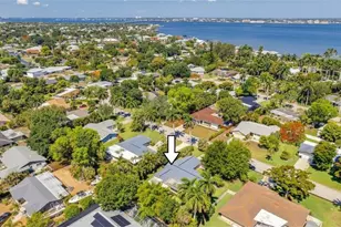 5657 Eichen Cir E, Fort Myers, FL 33919 - Photo 1