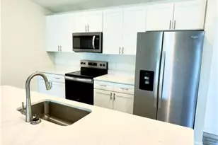 532 NW 18th Ave, Cape Coral, FL 33993 - Photo 3
