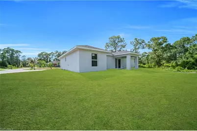 733 Dante Ave S, Lehigh Acres, FL 33974 - Photo 31