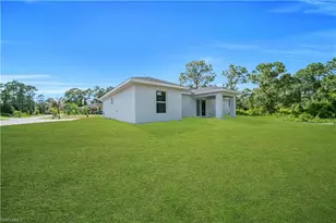 733 Dante Ave S, Lehigh Acres, FL 33974 - Photo 31