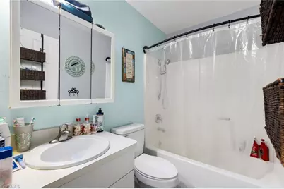 1006 SW 9th Ave, Cape Coral, FL 33991 - Photo 17