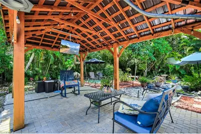 1006 SW 9th Ave, Cape Coral, FL 33991 - Photo 25