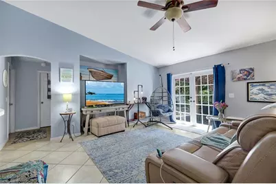 1006 SW 9th Ave, Cape Coral, FL 33991 - Photo 5