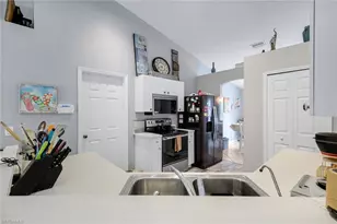1006 SW 9th Ave, Cape Coral, FL 33991 - Photo 11