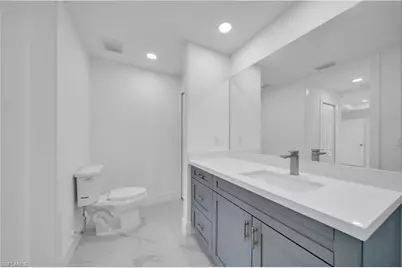 1023 Pilgrim St E, Lehigh Acres, FL 33974 - Photo 19