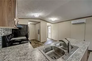 352 Sacramento St, North Fort Myers, FL 33903 - Photo 11