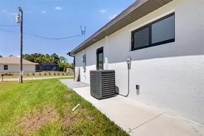 728 Brazos St E, Lehigh Acres, FL 33974 - Photo 31