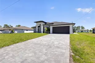 728 Brazos St E, Lehigh Acres, FL 33974 - Photo 3