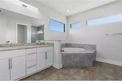 1608 NW 38th Ave, Cape Coral, FL 33993 - Photo 17
