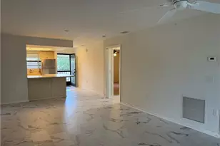 642 SE 13th Pl, Cape Coral, FL 33990 - Photo 13