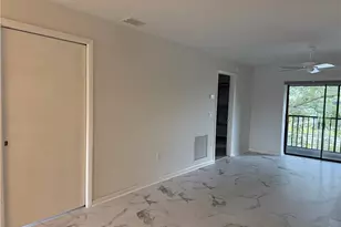 642 SE 13th Pl, Cape Coral, FL 33990 - Photo 3
