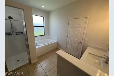 511 NE 19th Pl, Cape Coral, FL 33909 - Photo 13