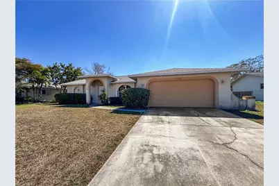 208 SE 17th St, Cape Coral, FL 33990 - Photo 3