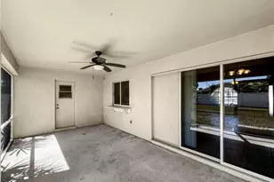 208 SE 17th St, Cape Coral, FL 33990 - Photo 27