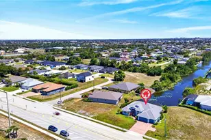 2334 SW Trafalgar Parkway, Cape Coral, FL 33991 - Photo 35