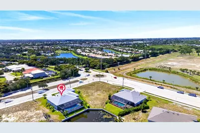 2334 SW Trafalgar Pkwy, Cape Coral, FL 33991 - Photo 39