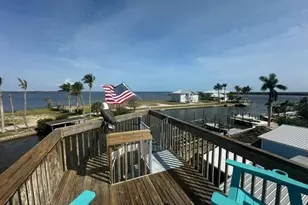 2579 Third St, Matlacha, FL 33993 - Photo 3