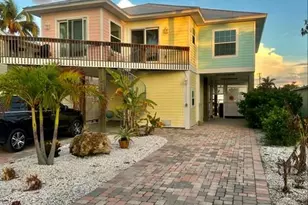 2579 Third St, Matlacha, FL 33993 - Photo 1