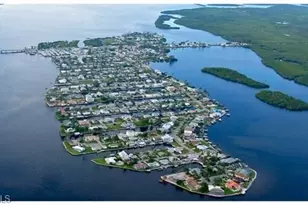 2579 Third St, Matlacha, FL 33993 - Photo 31