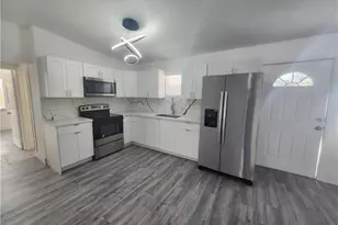 2248 Marina Park Dr, Fort Myers, FL 33905 - Photo 3
