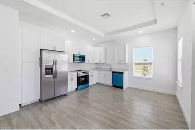 191 Rotonda Blvd W #3, Rotonda West, FL 33131 - Photo 13