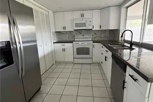 1402 SE 34th St, Cape Coral, FL 33904 - Photo 9