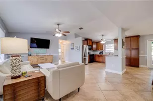 914 SE 28th Terrace, Cape Coral, FL 33904 - Photo 1