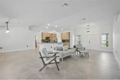 2200 NE 9th Ave, Cape Coral, FL 33909 - Photo 3