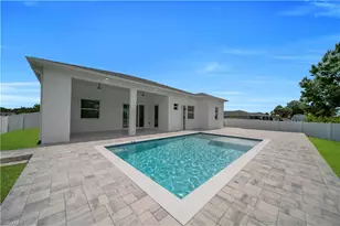 2900 41st St SW, Lehigh Acres, FL 33976 - Photo 9