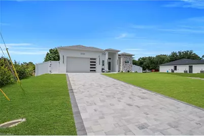 2900 41st St SW, Lehigh Acres, FL 33976 - Photo 5