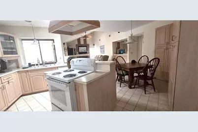 5869 Tallowood Cir, Fort Myers, FL 33919 - Photo 5
