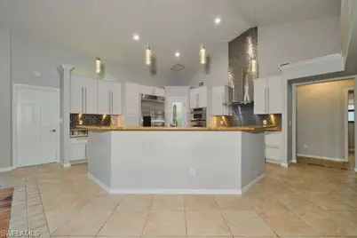 28505 Sombrero Dr, Bonita Springs, FL 34135 - Photo 13