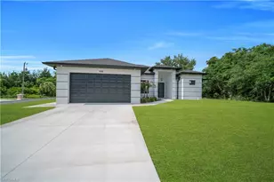 506 W 5th St, Lehigh Acres, FL 33972 - Photo 3