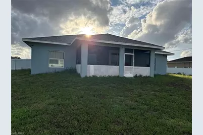 937 NW 7th Pl, Cape Coral, FL 33993 - Photo 3