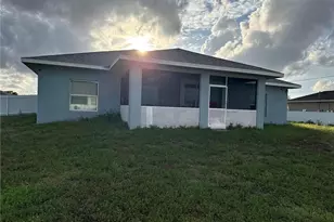 937 NW 7th Pl, Cape Coral, FL 33993 - Photo 3