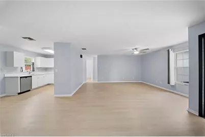 15624 Sunny Crest Ln, Fort Myers, FL 33905 - Photo 5
