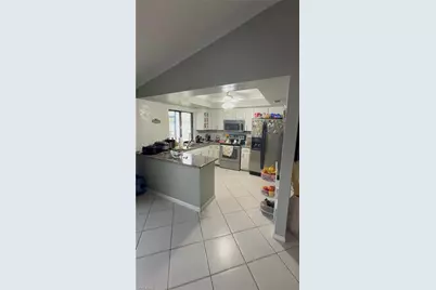246 SE 7th St, Cape Coral, FL 33990 - Photo 5