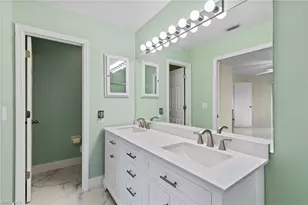 3824 SW 10th Pl, Cape Coral, FL 33914 - Photo 11