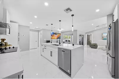 4216 NE 20th Pl, Cape Coral, FL 33909 - Photo 15