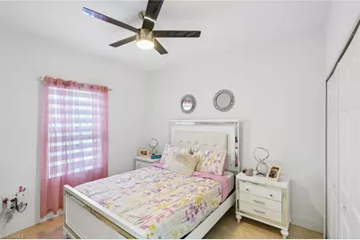 910 Richmond Ave N, Lehigh Acres, FL 33972 - Photo 17