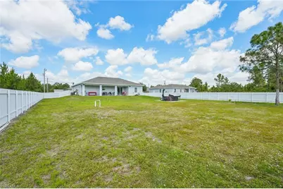 910 Richmond Ave N, Lehigh Acres, FL 33972 - Photo 41