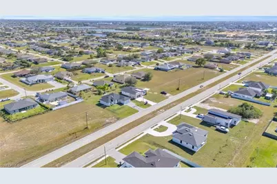 3924 NW 38th St, Cape Coral, FL 33993 - Photo 7