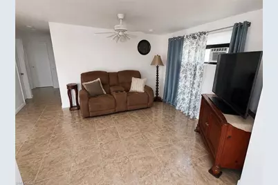 2204 Coronet St, Fort Myers, FL 33907 - Photo 5