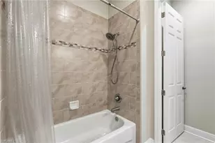178 Shadroe Cove Cir, Cape Coral, FL 33991 - Photo 27