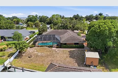 1860 Marina Cir, North Fort Myers, FL 33903 - Photo 25